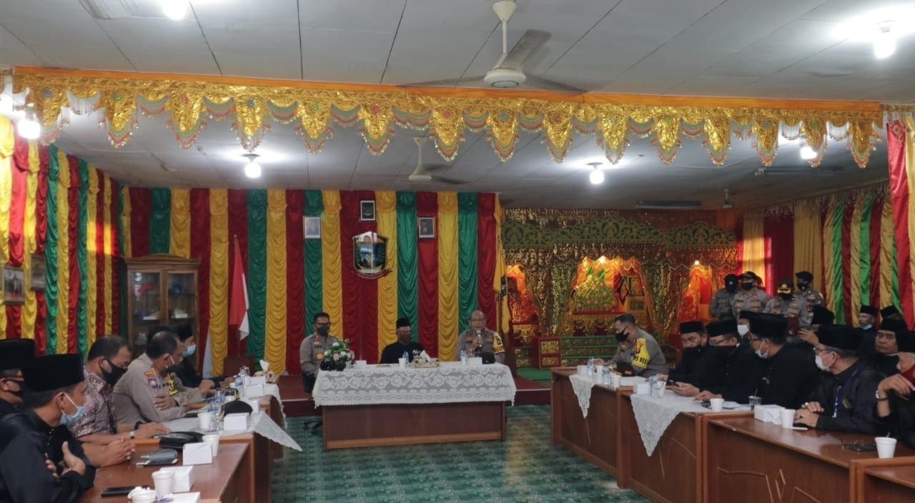 Silahturahmi Kamtibmas Kapolda Kepri Bersama Ketua LAM Provinsi Kepri dan Bhaksos Dalam Rangka Hari 