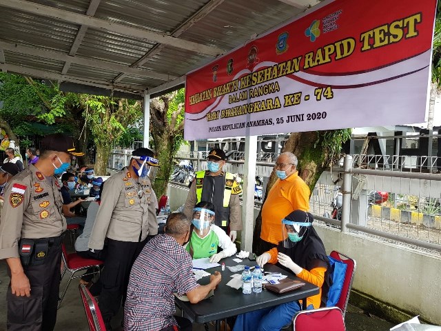 Jelang HUT Bhayangkara, Polres Anambas Gelar Rapid Tes Gratis kepada Warga