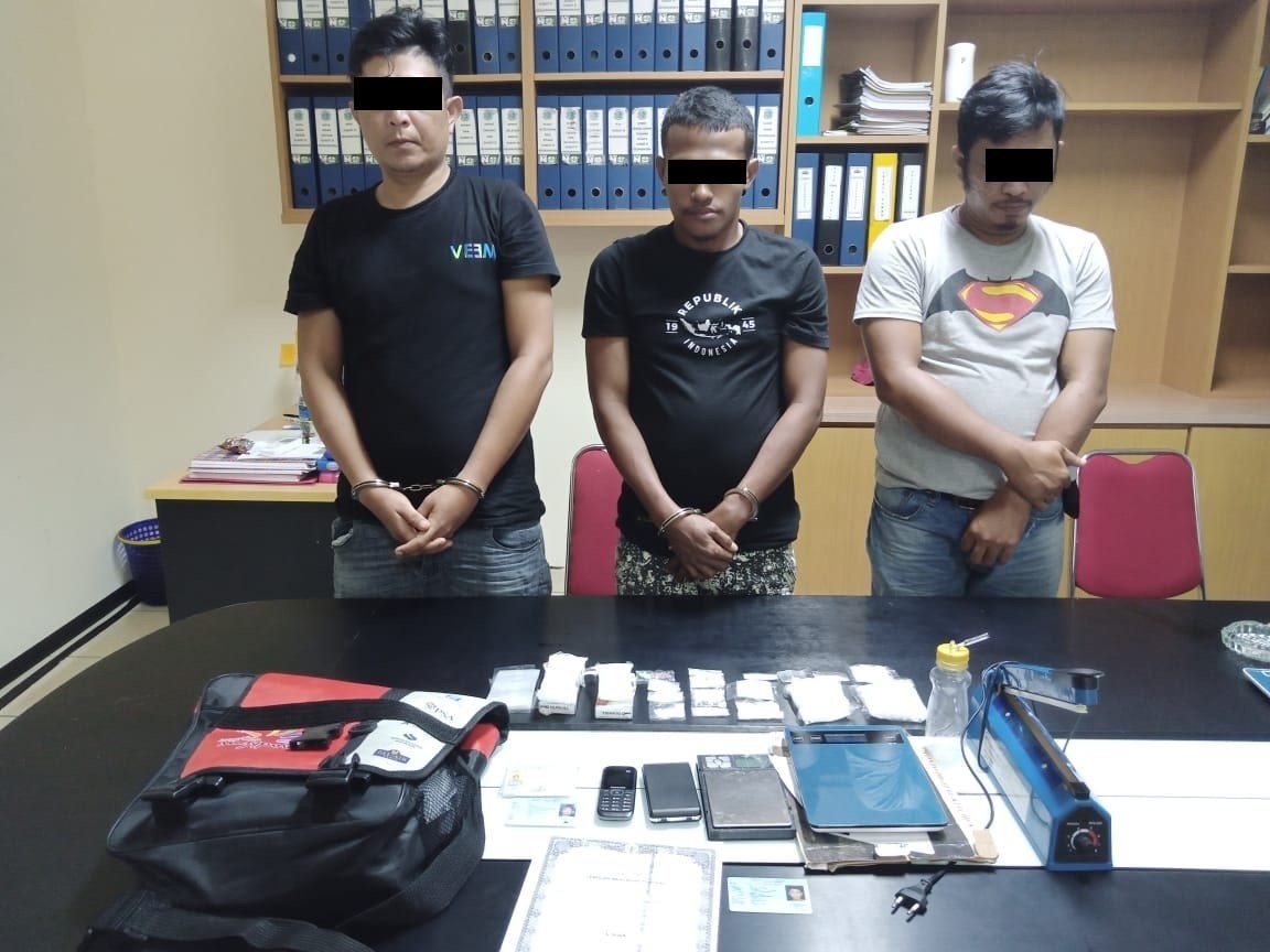 Miliki Sabu dan Ekstasi, Tiga Pria Diringkus Dit Resnarkoba Polda Kepri