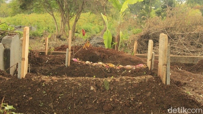 Gempar Makam Kuburan Dibongkar, Jenazah Hilang