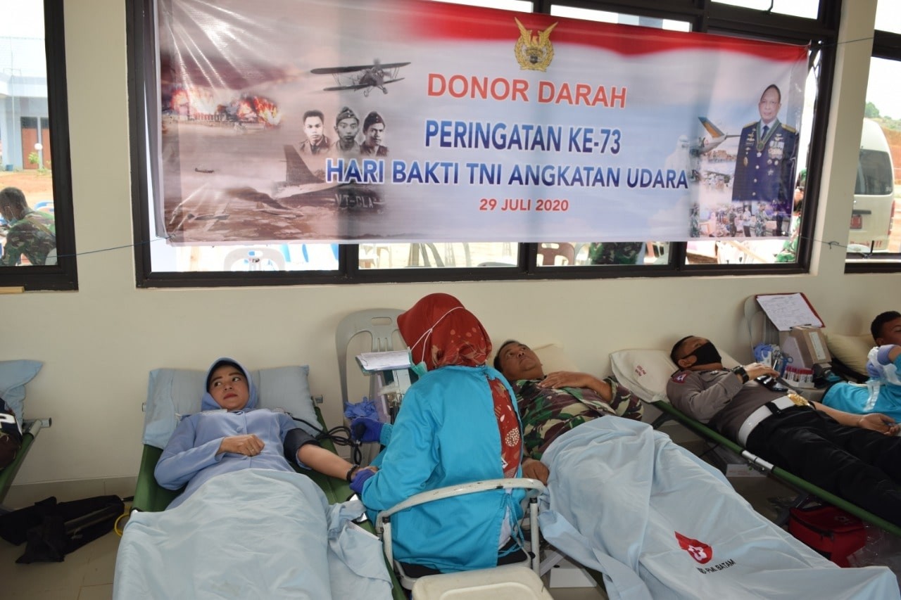 Peringati Hari Bhakti TNI AU ke-73, Lanud Hang Nadim Gelar Donor Darah