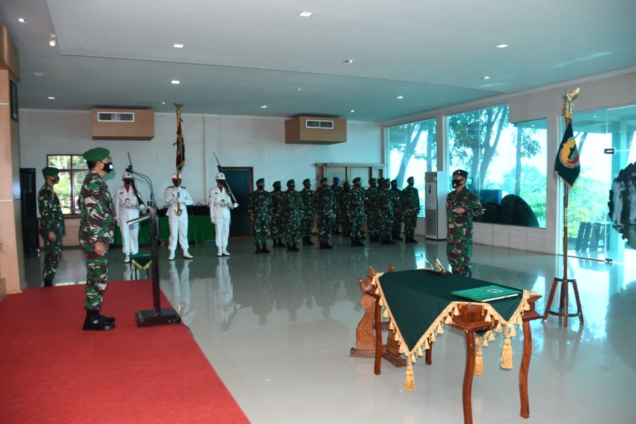 Danrem 033/WP Pimpin Serah Terima Jabatan Danyonif RK 136/TS