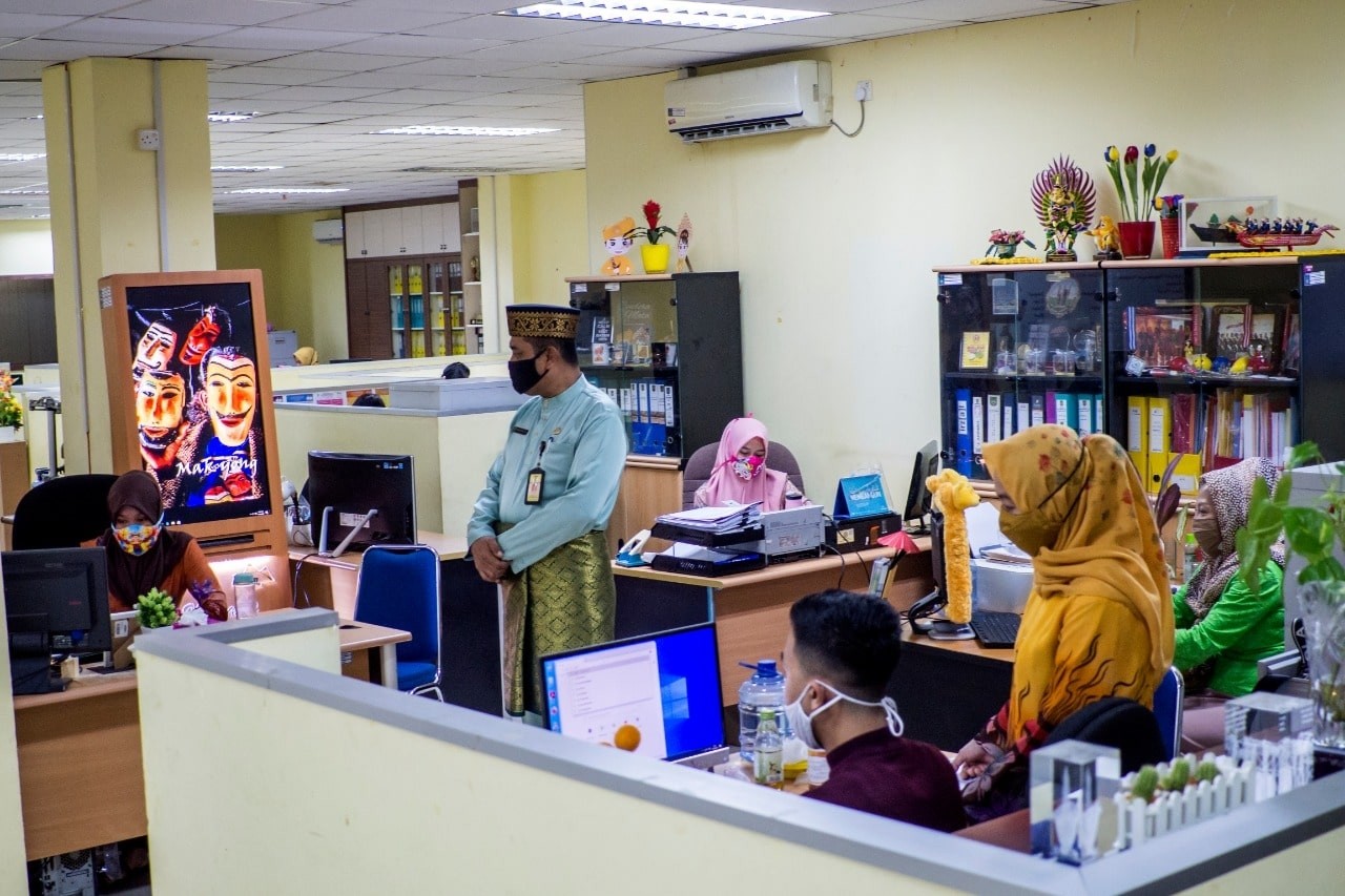 Semarakkan MTQ ke 30, Pegawai Pemko Batam Gunakan Busana Melayu Lengkap