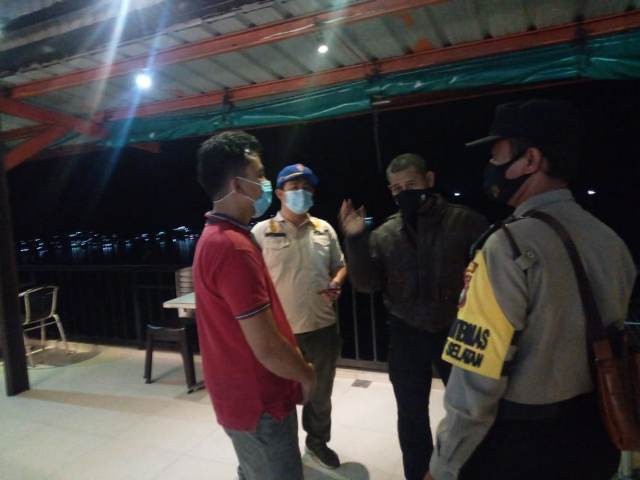 Tim Gabungan Satpol-PP dan TNI-Polri Gelar Operasi Yustisi, Tegakkan Pemberlakuan Jam Malam