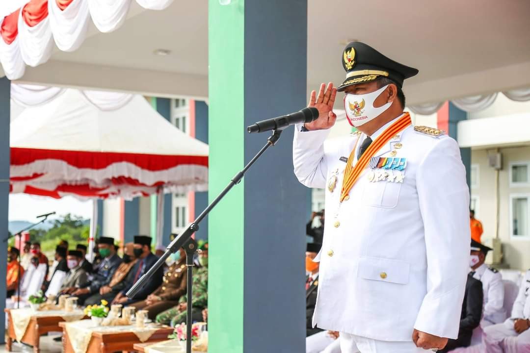 Bupati Kepulauan Anambas Pimpin Upacara HUT Kemerdekaan Republik Indonesia Ke - 75