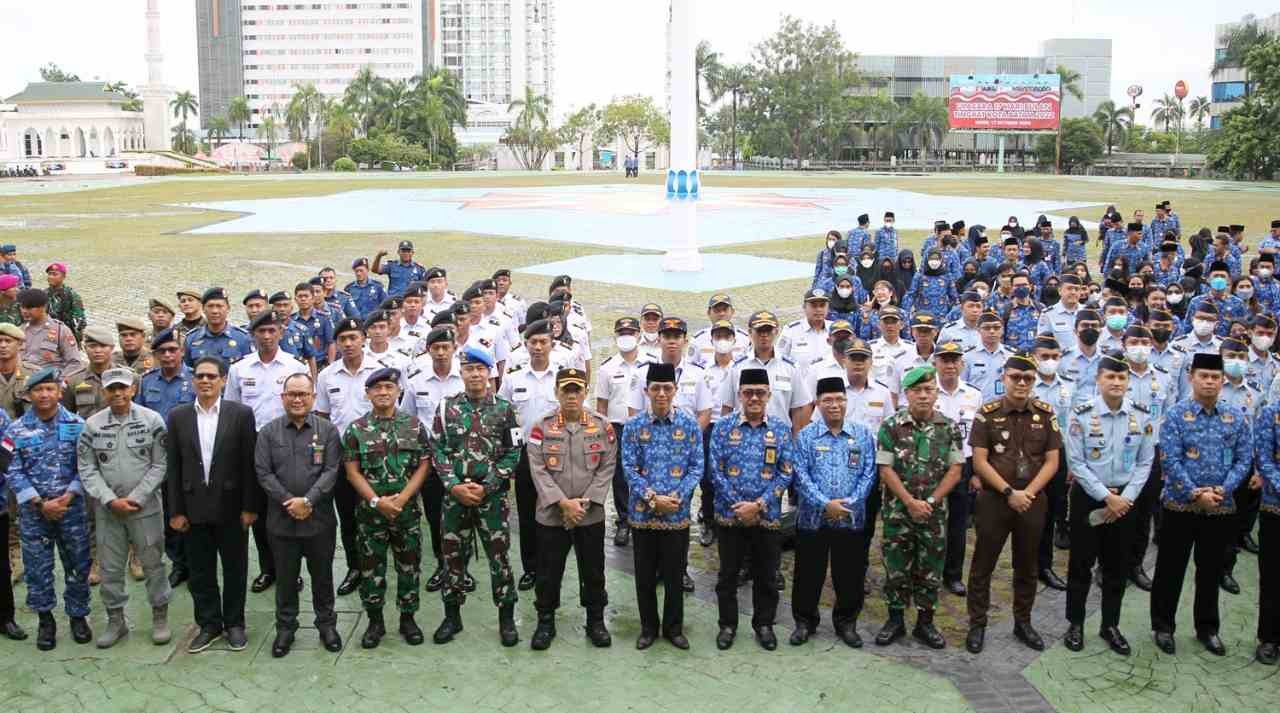 Khidmatnya Upacara Peringatan 17 Hari Bulan 2022 di Dataran Engku Putri Batam