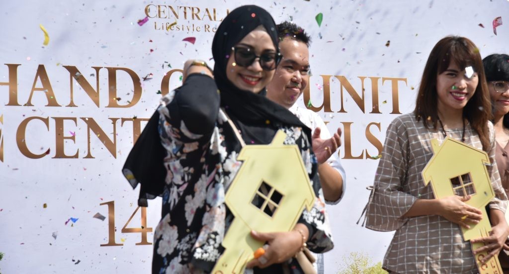 Central Hills Batam Center Serah Terimakan Unit pada Konsumen