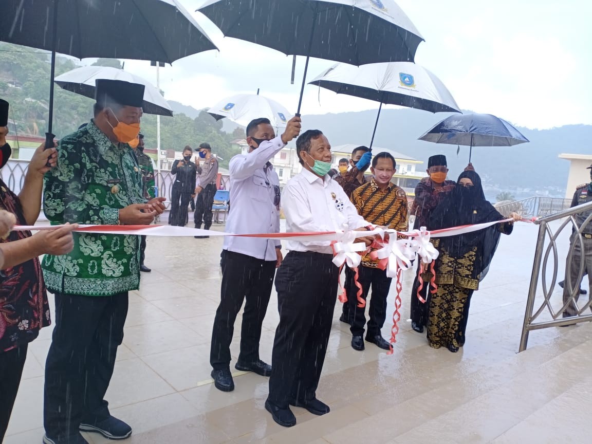 Bupati dan Wakil Bupati Anambas Sambut Hangat Kedatangan Dua Menteri