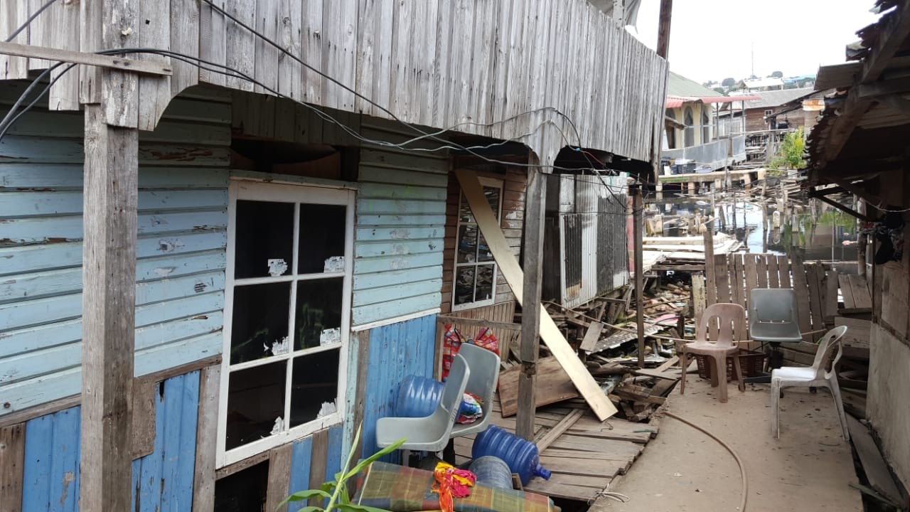rumah_rusak.jpg